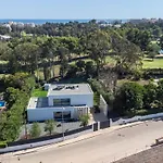 Βίλα Elodie Piscine Prive, Parking