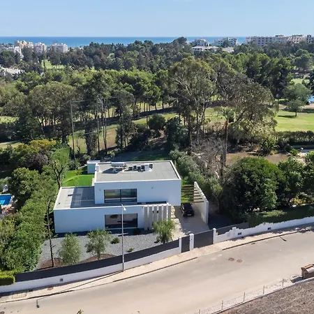 Villa Elodie Piscine Prive, Parking